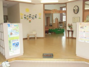 玄関ホール 朝の出会いはここから始まります 玄関ホール 朝の出会いはここから始まります