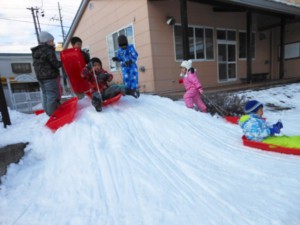 画像：こちらは「そり」すべり