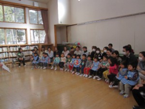 画像：春になったら、皆さんは聖パウロ幼稚園のお友達です！