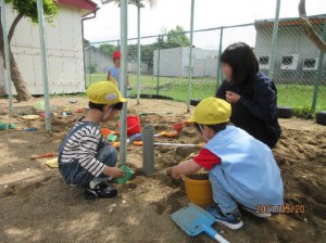 画像：自分で使う物を用意して遊ぼうっと！